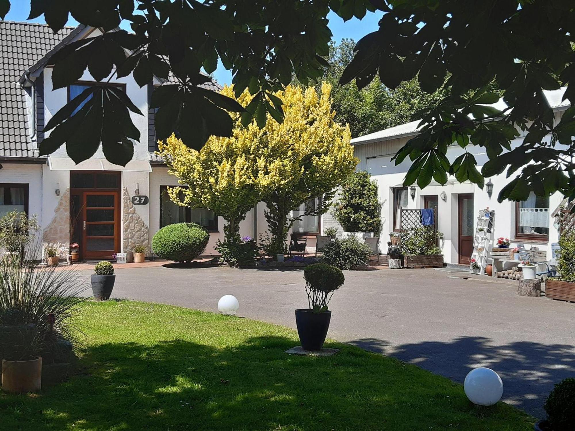 Ferienwohnungen-Im-Koog Wesselburenerkoog Exterior foto